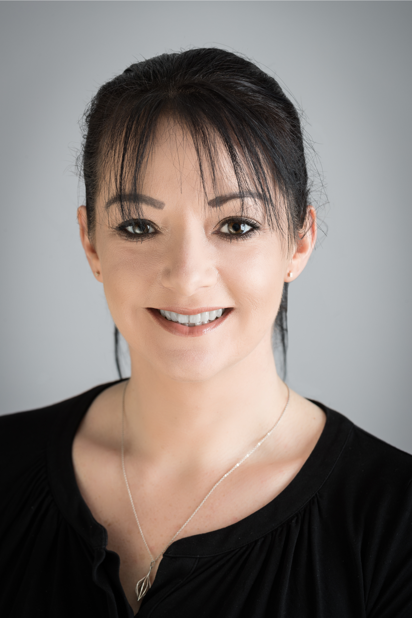 A headshot photo of Catherine Ross