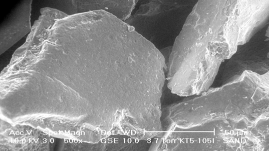 Electron microscope image of untreated sand grains