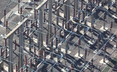 High voltage power distribution substation