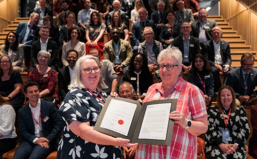 Carolyn Roberts awarded by SocEnv