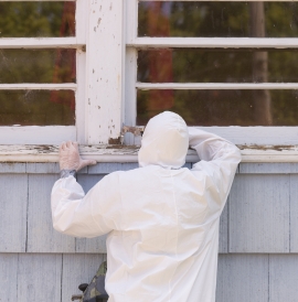Removing Lead Paint on Window @Adobe Stock Jamie Hooper